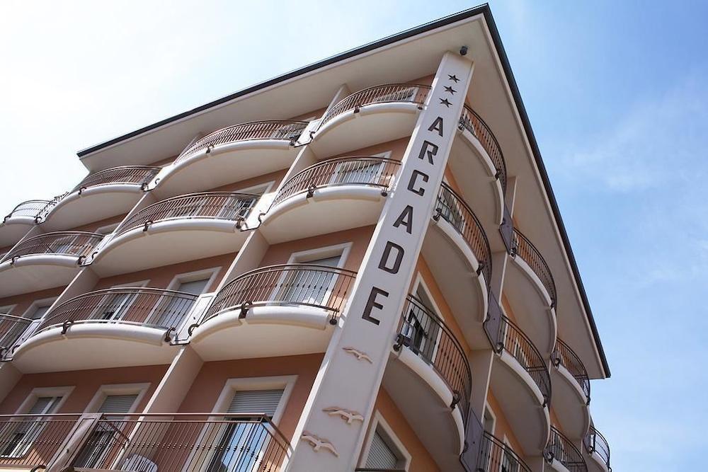 Hotel Arcade Rimini Exterior photo
